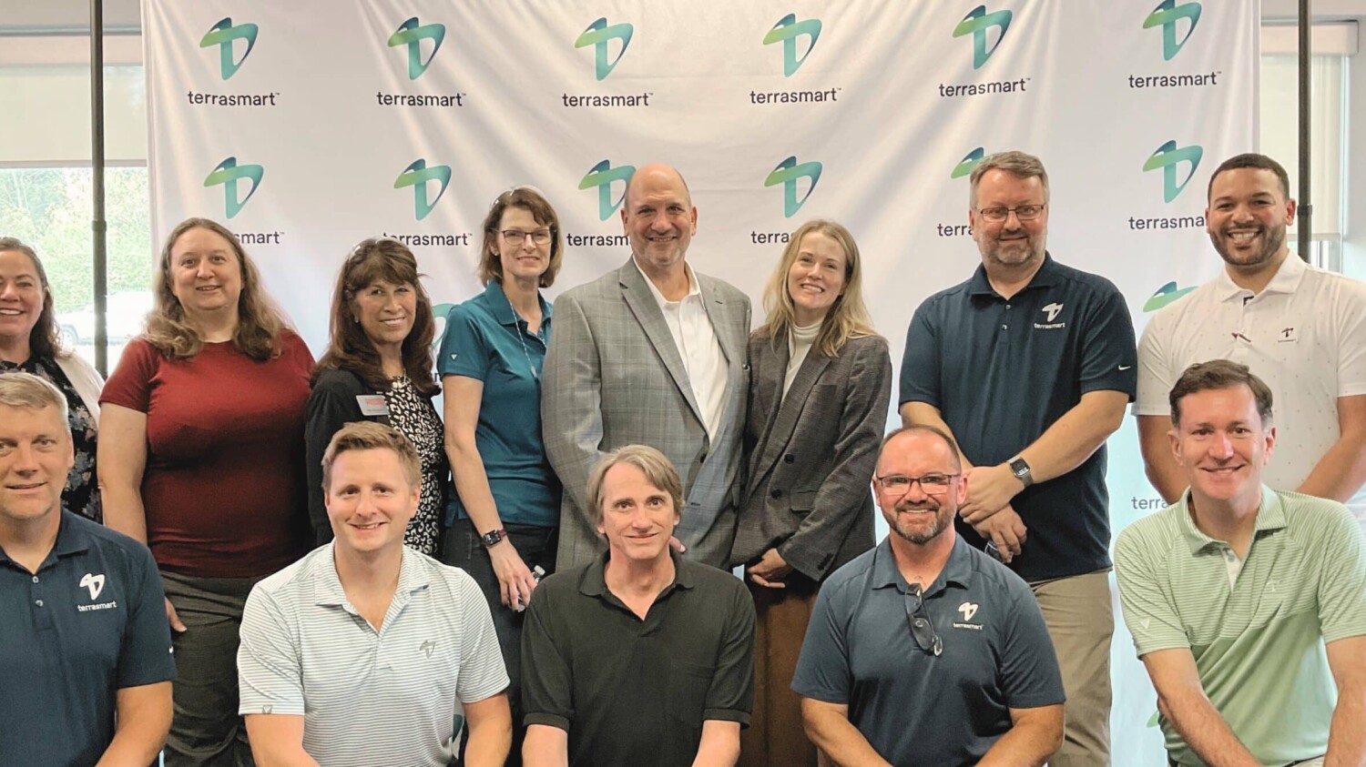 (Left to right):  
Front: Christ Lantz, John Goetz, James Gross, Dustin Dulebohn, Ed McKiernan (Terrasmart)
Back: Leslie Erion (Terrasmart), Myyia Williams (Solar United Neighbors), Pam Rincones (Hispanic Chamber of Cincinnati), Greta Urbanek (Terrasmart), Carlo Cavallaro (Coalition of Community Solar Access), Jessica Collingsworth (Nexamp), Ben Urbanek, Ameer Abuhamdeh (Terrasmart)